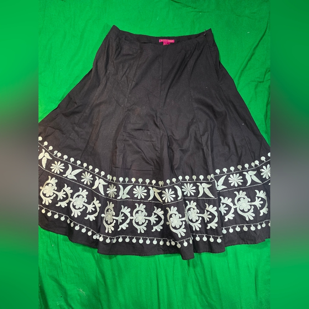 Sunny Leigh Brown &White Embellished Midi Skirt Size 8